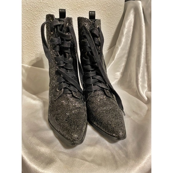 Black glitter witch boots. - Picture 2 of 5